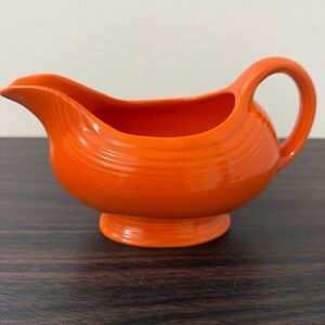 Vintage Fiesta Radioactive Red Gravy Boat HLC USA ☢️